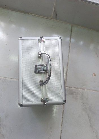 Beyaz Fermuarlı Plastik Makyaj Çantası - Görsel 9