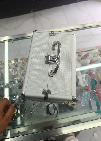 Beyaz Fermuarlı Plastik Makyaj Çantası - Görsel 5