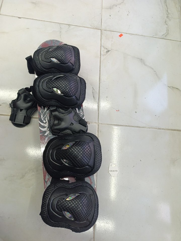 Desenli Gri Kaykay ve Kaykay Çantası - Görsel 3