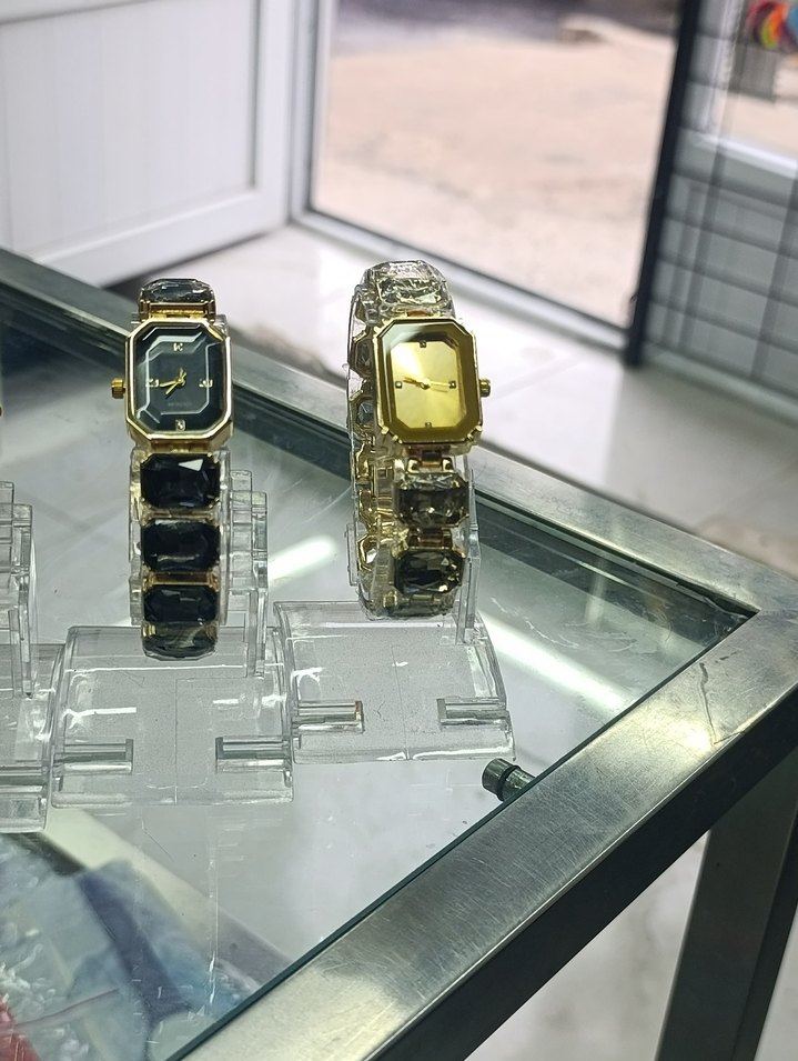 Renkli Kadın Saatleri Payet Detaylı - Görsel 2