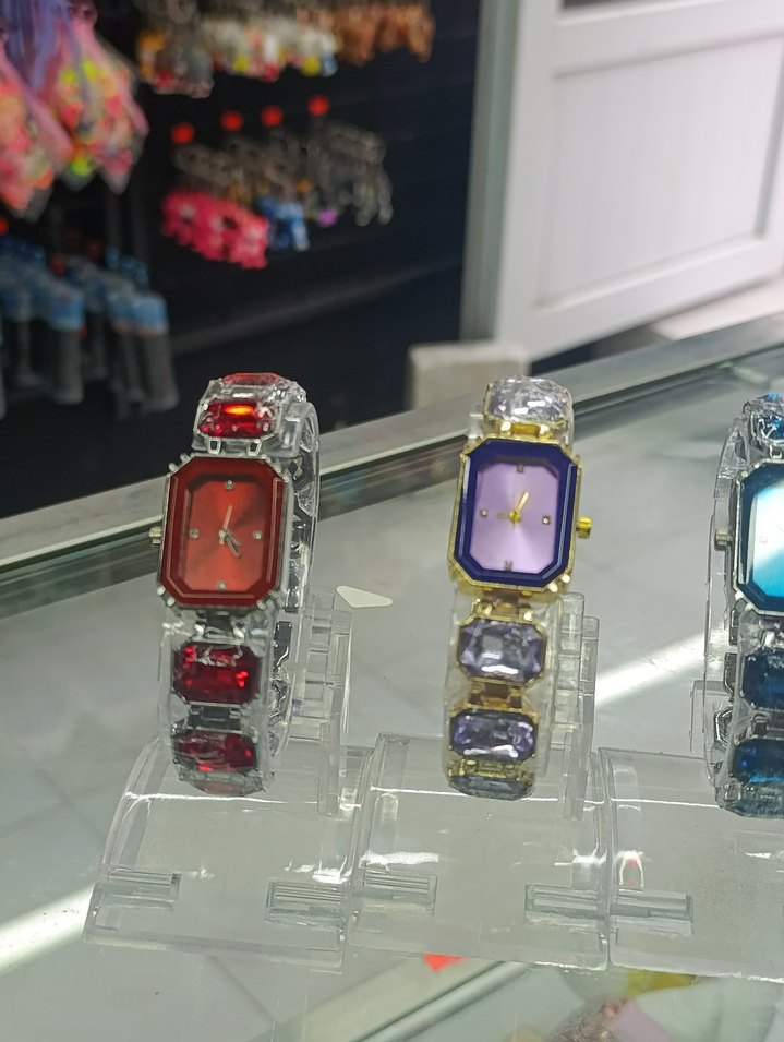 Renkli Kadın Saatleri Payet Detaylı - Görsel 5