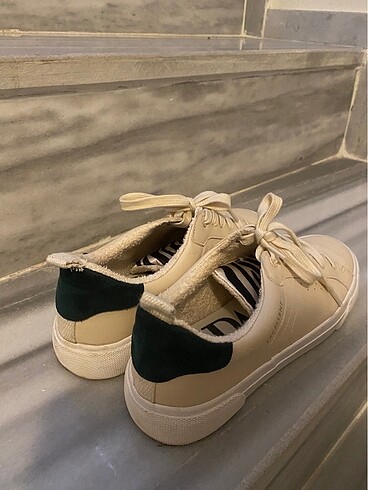 39 Beden Sneaker