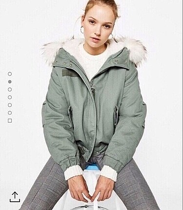 Bershka mont
