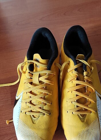 Nike Erkek çocuk krampon ayakkabı