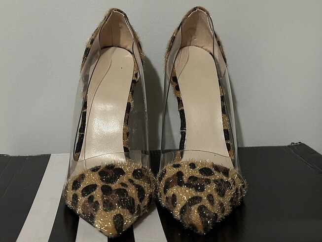 37 Beden Şeffaf Stiletto Topuklu Ayakkabı