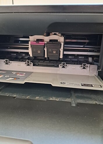 Hp HP Deskjet Ink Advantage 2060 Yazıcı ve Kırmızı Kablosuz Mouse