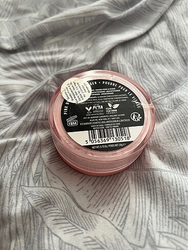 Beden W7 pembe pudra
