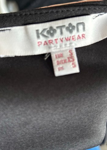 Siyah V Yakalı Çıtçıtlı Kadın Bluz - Görsel 3