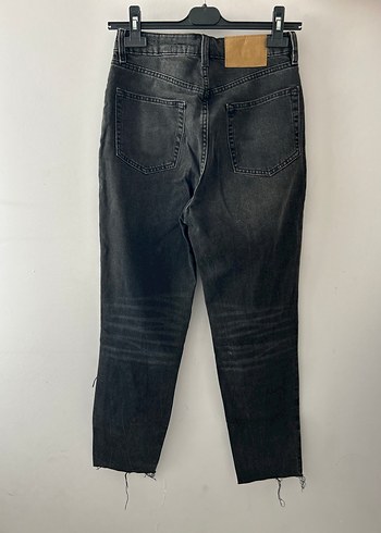 Yırtık Kot Pantolon - Görsel 2