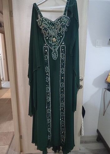 38 Beden yeşil Renk Yeşil kaftan abiye, nişan kostümü
