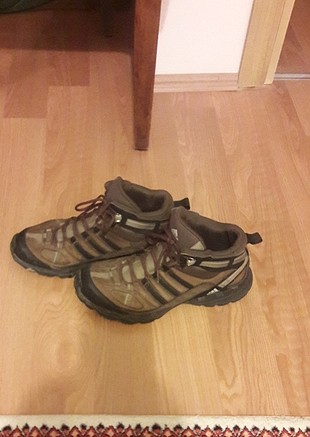Adidas Bot.