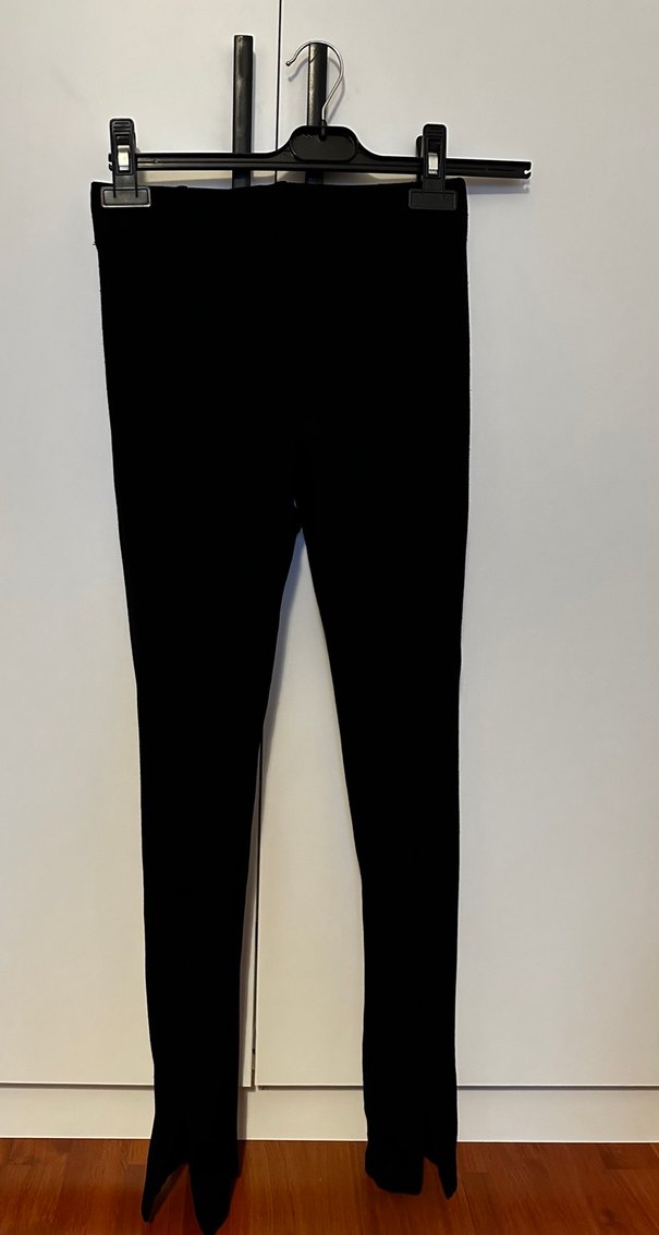 Siyah Önü Yırtmaç Yüksek Bel Kadın Örme Tayt - Görsel 4