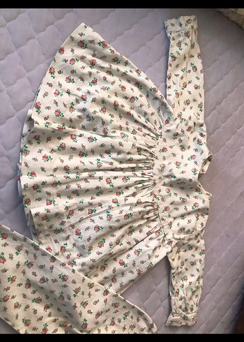 Çiçek Desenli Bebek Takımı - Görsel 2