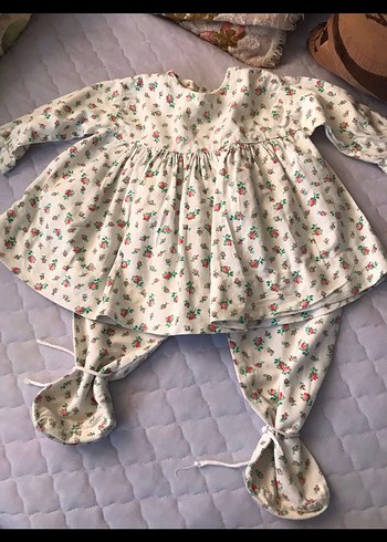 Çiçek Desenli Bebek Takımı - Görsel 7