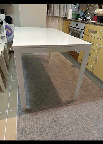 Beyaz vangsta ikea masa - Görsel 4