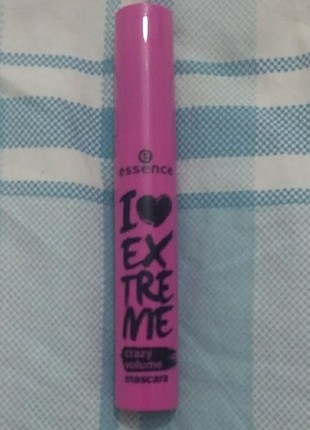 Essence crazy volume maskara