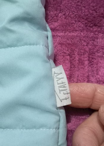 Kız Çocuk Mavi Kapüşonlu Fermuarlı Yelek - Görsel 2