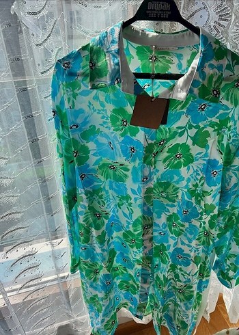 Çiçek Desenli Uzun Kollu Kadın Gömlek - Görsel 3