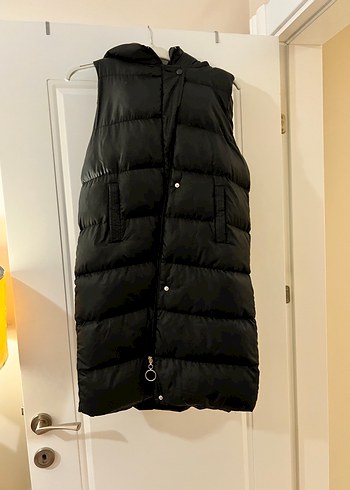 harika yep yeniiii  Kadın Siyah Kapüşonlu Şişme Yelek - Görsel 3