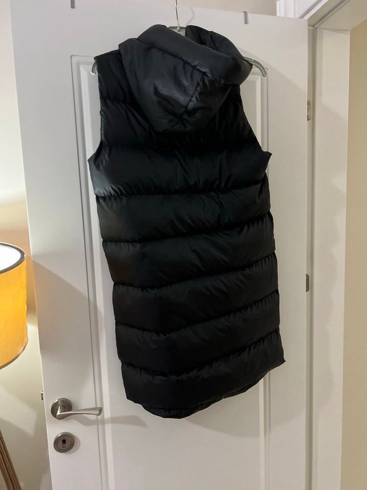 harika yep yeniiii  Kadın Siyah Kapüşonlu Şişme Yelek - Görsel 4