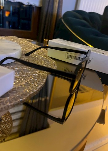 Sarı Şeffaf Avant-Garde Kadın Gözlüğü - Görsel 2