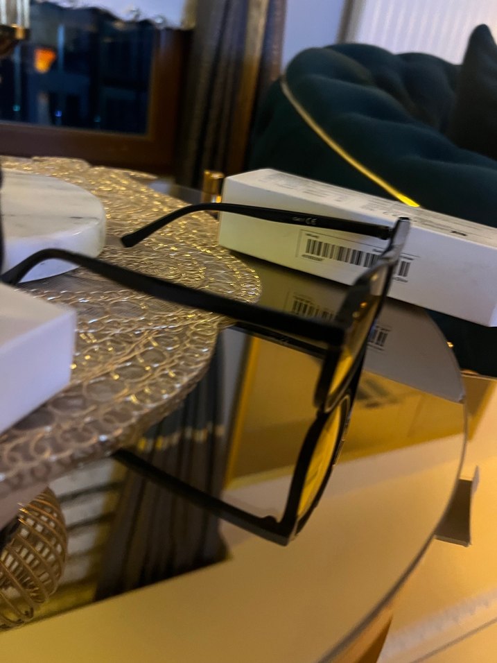 Sarı Şeffaf Avant-Garde Kadın Gözlüğü - Görsel 2