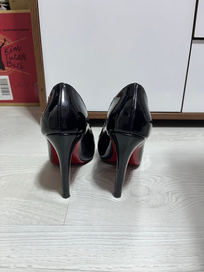 İthal Christian Louboutin Ayakkabı - Görsel 3