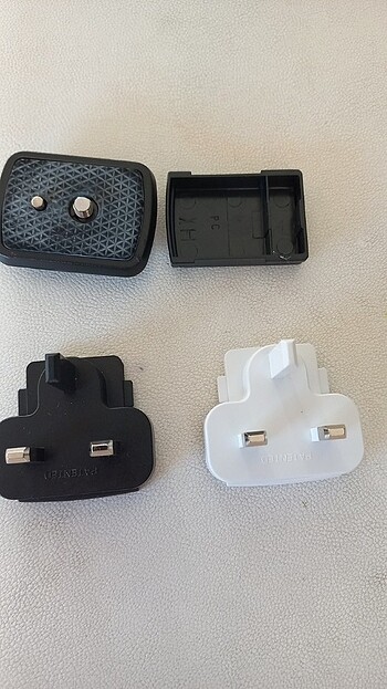 siyah ve beyaz adaptor