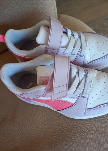30 Beden Puma Kız Çocuk Pembe Bağcıklı Cırtlı Spor Ayakkabı