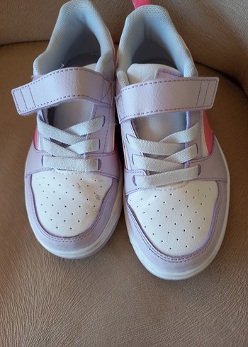 Puma Puma Kız Çocuk Pembe Bağcıklı Cırtlı Spor Ayakkabı