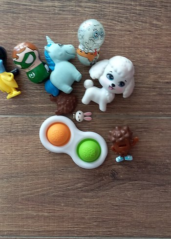  Beden Renk haciyatmaz ve Karışık Oyuncak Figür Seti