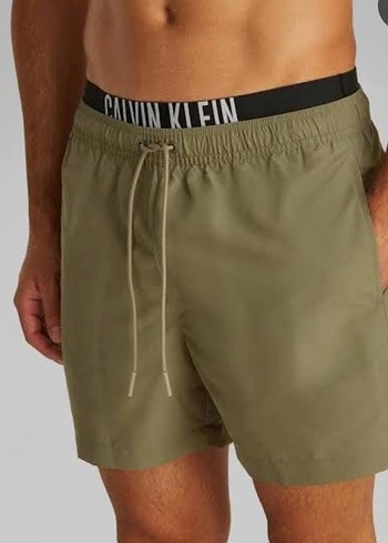 CALVINKLEIN Erkek Haki Kemerli Mini deniz Şort - Görsel 2