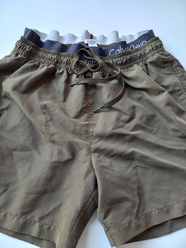 CALVINKLEIN Erkek Haki Kemerli Mini deniz Şort - Görsel 5
