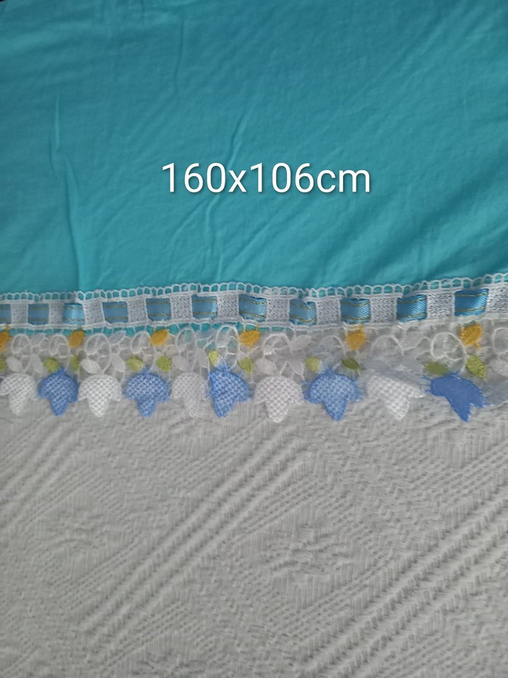 mavi Kenarlı Beyaz Düz Yatak Örtüsü - Görsel 3