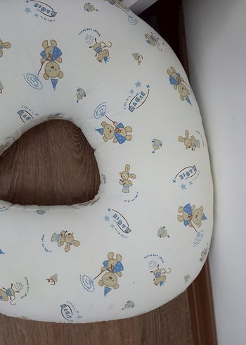 Bebek Desenli Mavi Emzirme Yastığı ve bebek kapi süs - Görsel 5