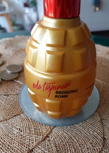 Eda Taşpınar Eda Taşpınar Bronzing Bomb Kadın bronzlastırici sprey