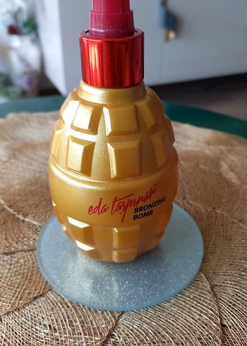 Beden Renk Eda Taşpınar Bronzing Bomb Kadın bronzlastırici sprey