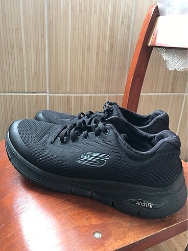 Skechers - 44 Numara