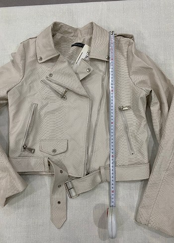 Bej Kemerli Yılan Desenli Deri Ceket - Görsel 8