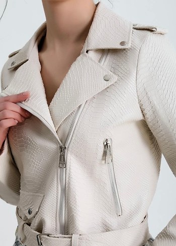 Bej Kemerli Yılan Desenli Deri Ceket - Görsel 3