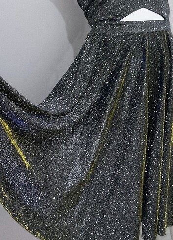 Simli Işıltılı Sırtı Çapraz İpli Abiye - Görsel 4