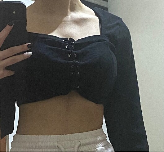 Zara ip detaylı uzun kollu crop top