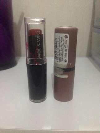 Wet n wild Wet n wild ve essence rujlar