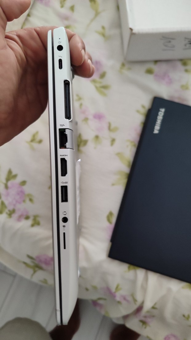 Gri HP Laptop - Görsel 2