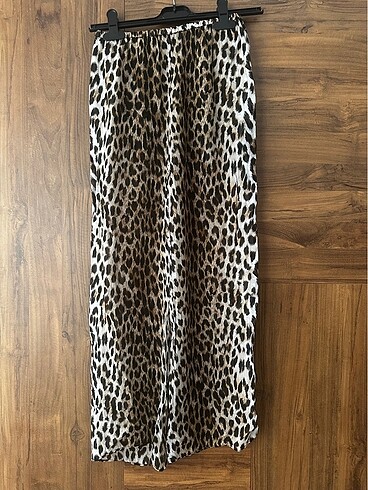 Zara şifon leopar desen plaj pantolonu