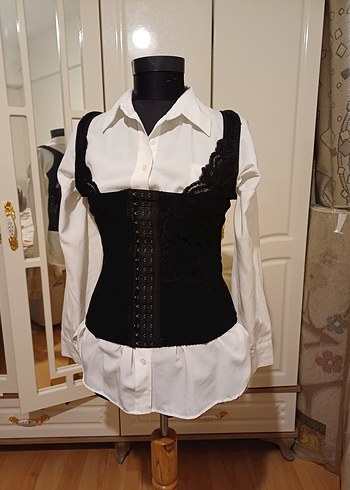 Düğmeli Siyah Gotik Straplez Büstiyer - Görsel 5