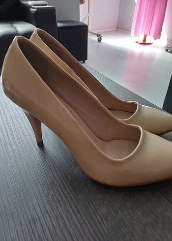 Diğer Bej Minimalist Stiletto Topuklu Kadın Ayakkabı