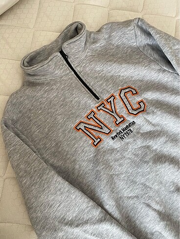 Fermuar yakalı sweatshirt