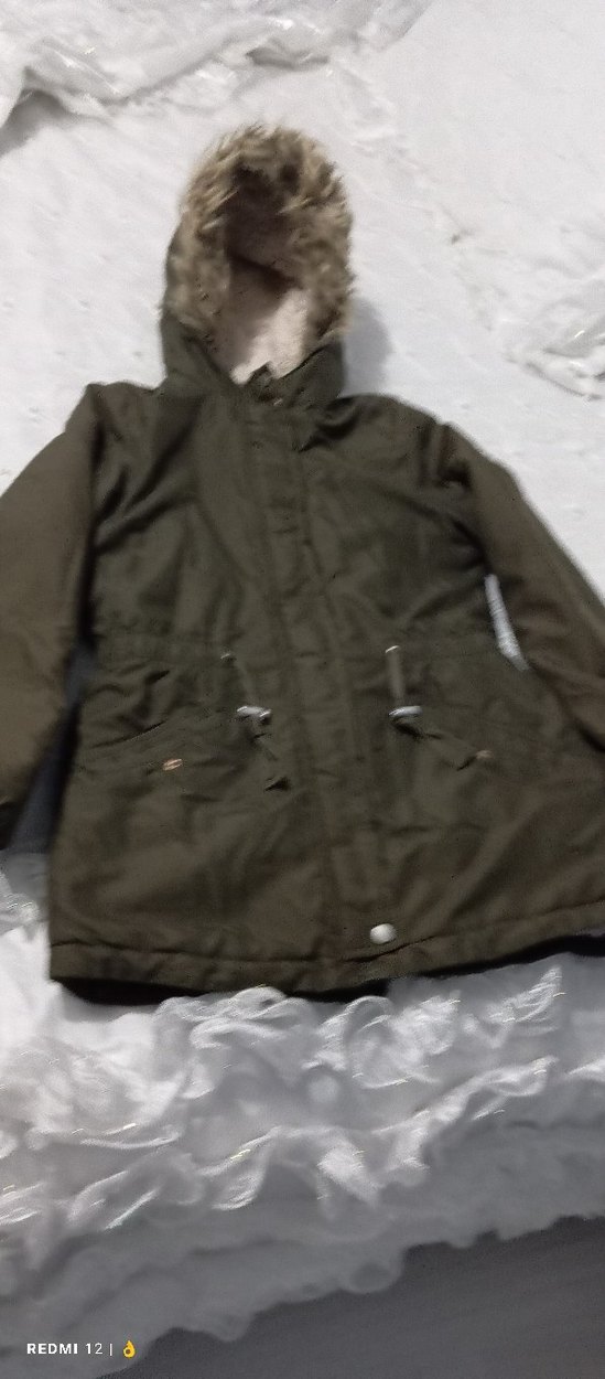 LC Waikiki yeşil mont - Görsel 3