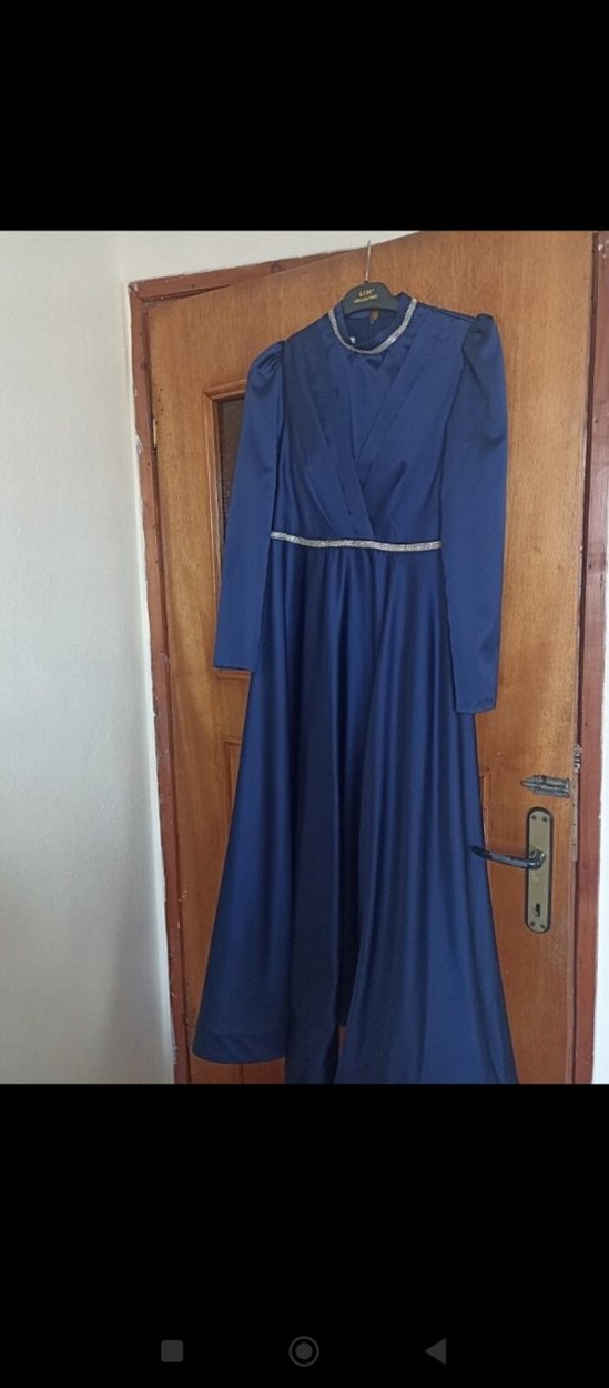 Uzun Lacivert Drapeli Tesettür Abiye Elbise - Görsel 5